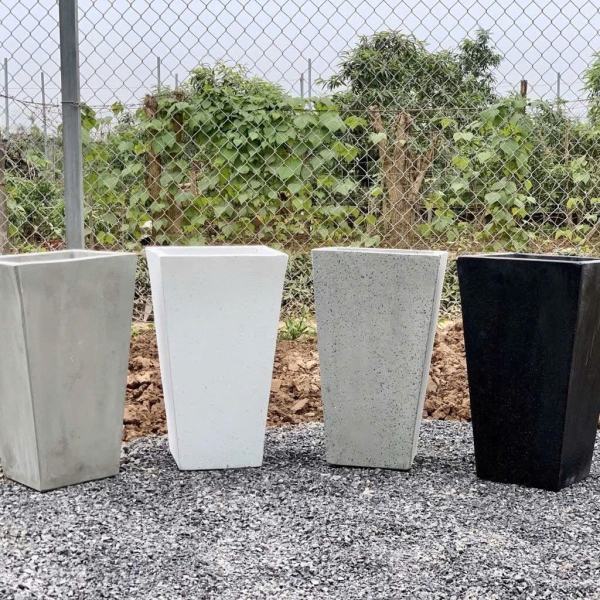 Chậu xi măng đá mài trụ vuông